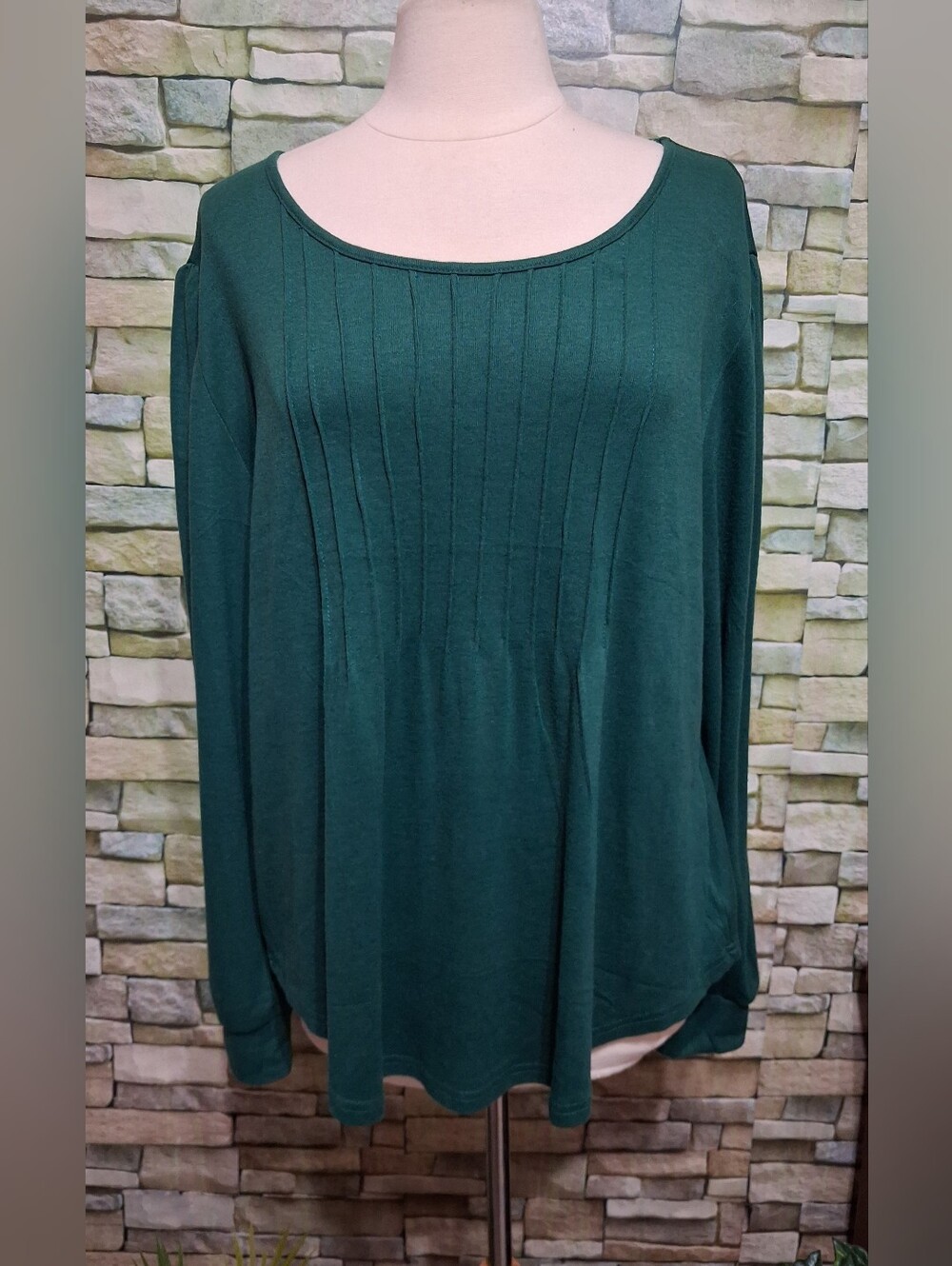 New Green Pleated Sweater Top
